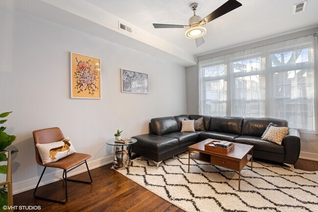 Building Photo - 3121 N Monticello Ave