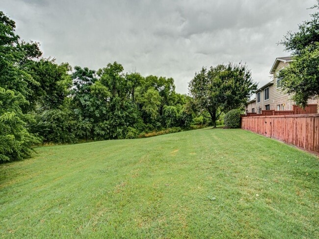 Building Photo - 4528 Sycamore Dr