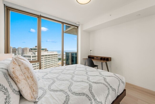 Building Photo - Sky Ala Moana (West) #3001 - Fully furnished 2 BR/2 BA/2 parking