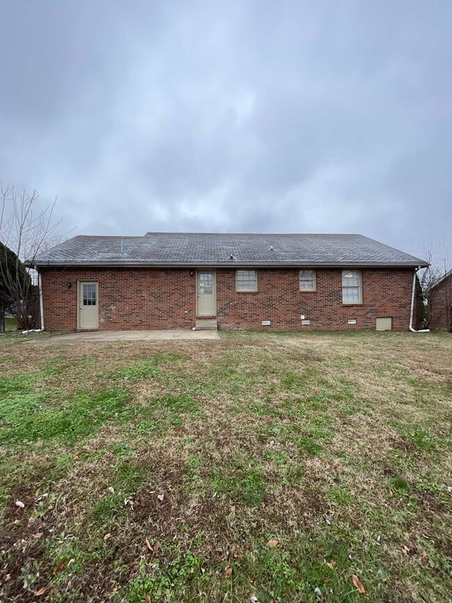 Building Photo - 1005 Peachers Mill Rd