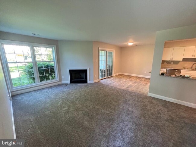 Building Photo - 167 Andover Pl