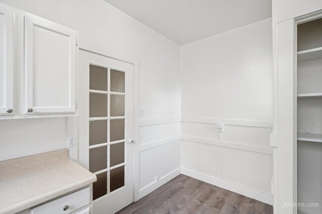 Building Photo - 2425 Fillmore St