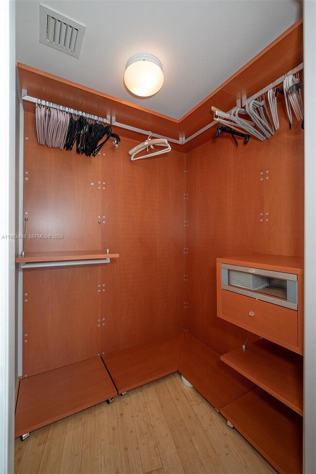 Building Photo - 450 Alton Rd