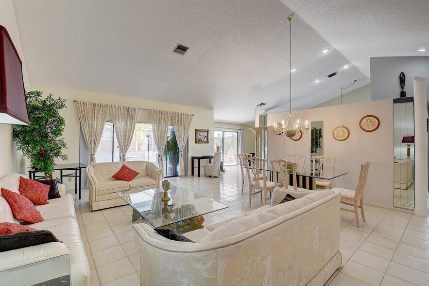Building Photo - 9565 El Clair Ranch Road ., Boynton Beach, FL 3343