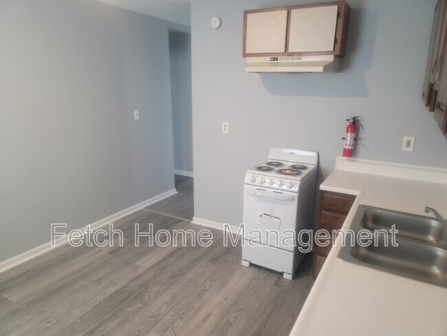 Building Photo - 3 N Main St