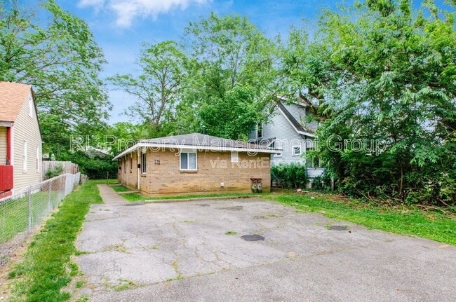 Building Photo - 778 Northview Ave