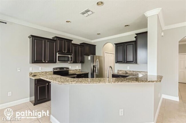 Building Photo - 3 br, 2.5 bath House - 6804 Butterfly Driv...