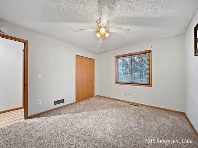 Building Photo - 4br 2ba 2cg ~ Security Deposit Free Altern...