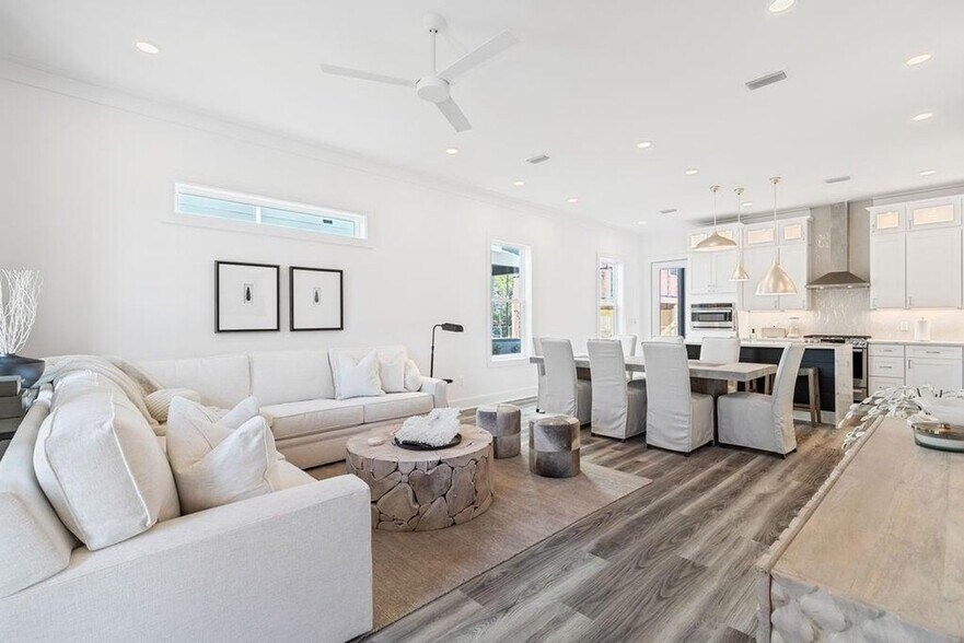 Building Photo - 24 Annabella St