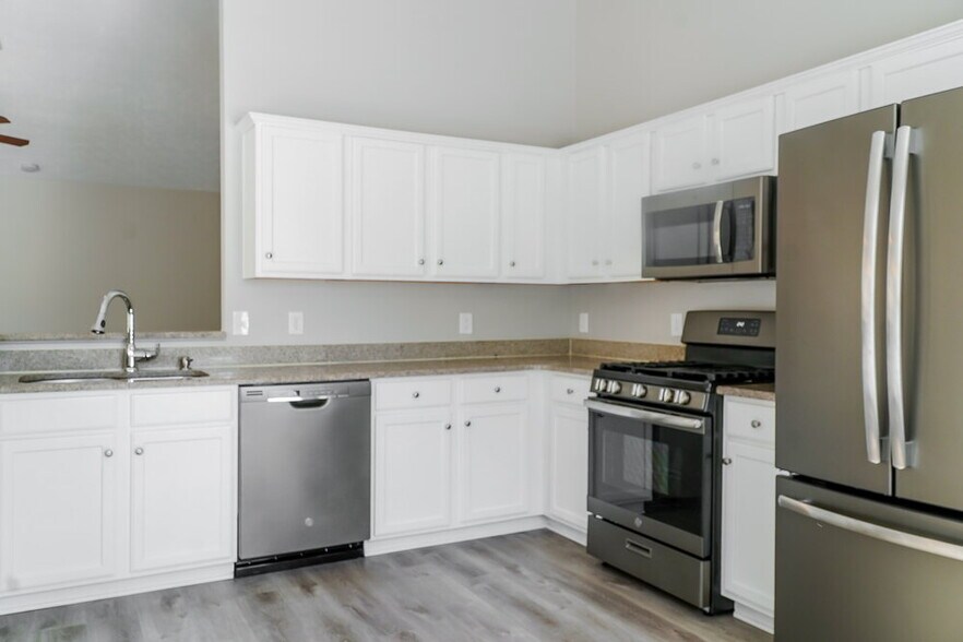 Building Photo - 960 Styles Ct