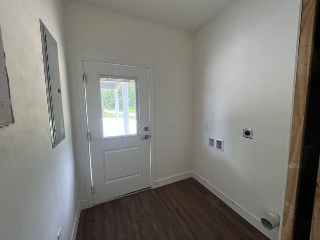 Building Photo - Newer 2 Bedroom, 2 Bath home in Lake City