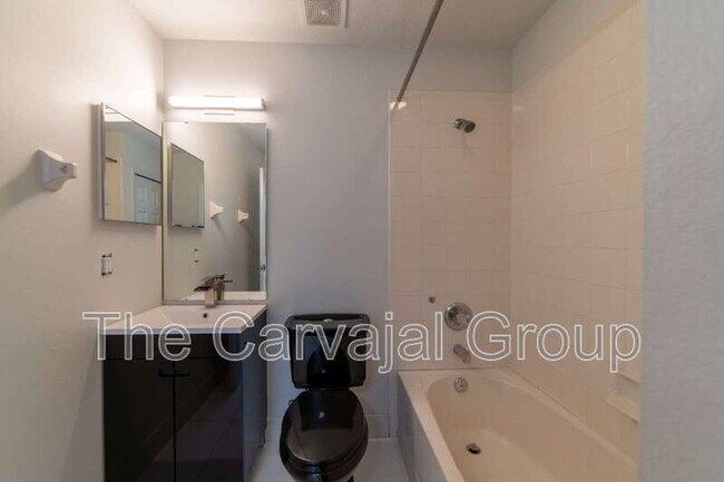 Building Photo - 10224 Vickers Ridge Dr