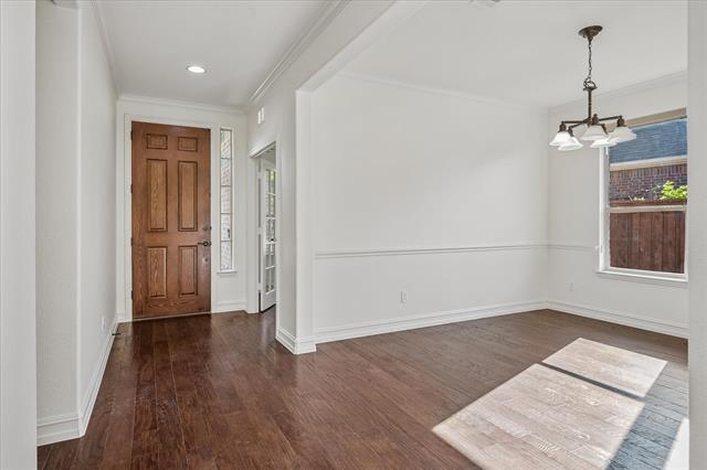 Building Photo - 1037 Everglades Dr