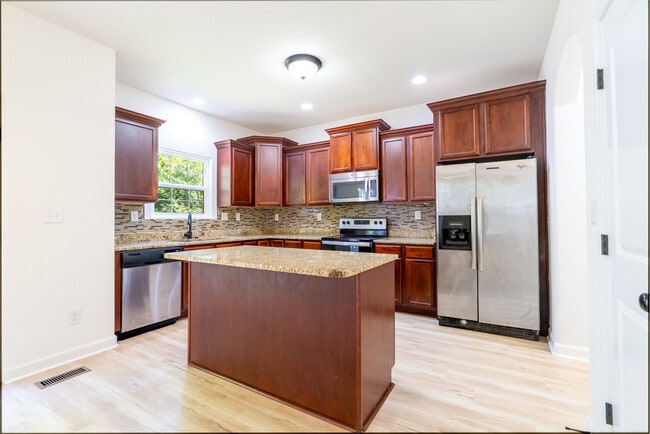 Building Photo - 4508 Marlin Ave