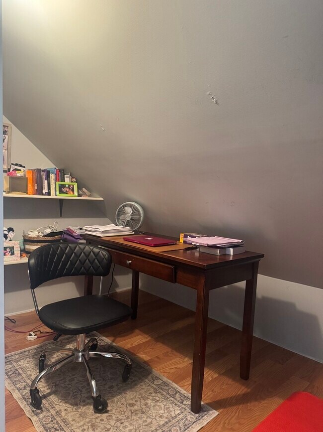 Building Photo - 2971 S Lyman St