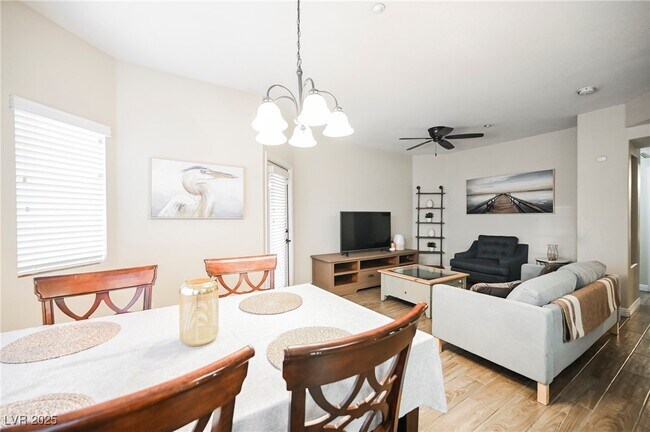 Building Photo - 833 Aspen Peak Loop
