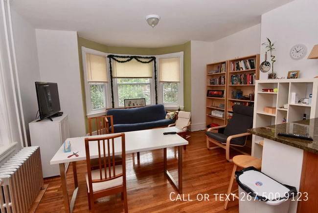 Building Photo - 238 S 45th St