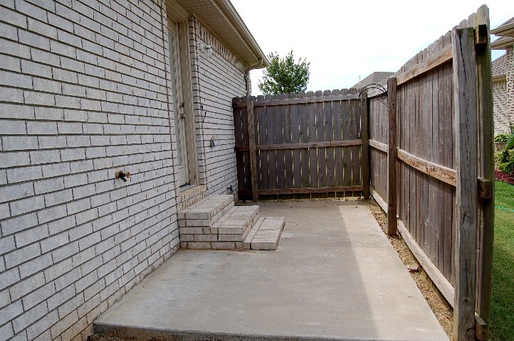 Building Photo - 6188 W Milliken Bnd