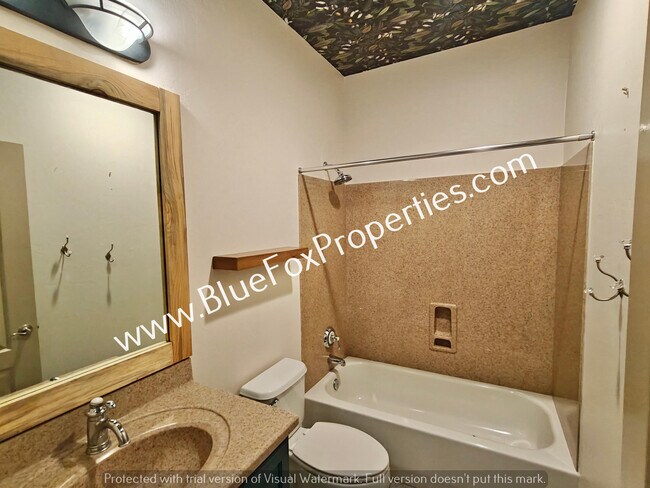 Building Photo - 12785 N Seacliff Pl