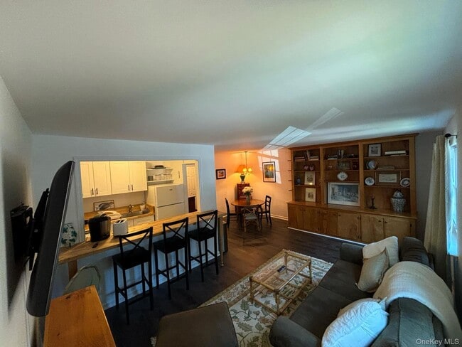 Building Photo - 26 Layton Ave