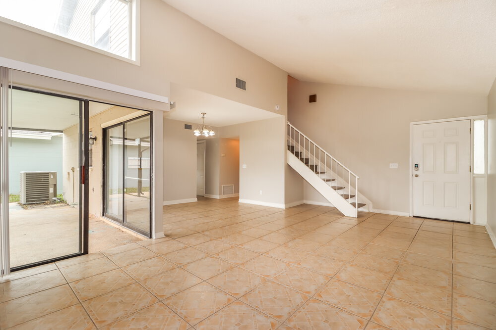 Building Photo - 10375 Chadbourne Dr