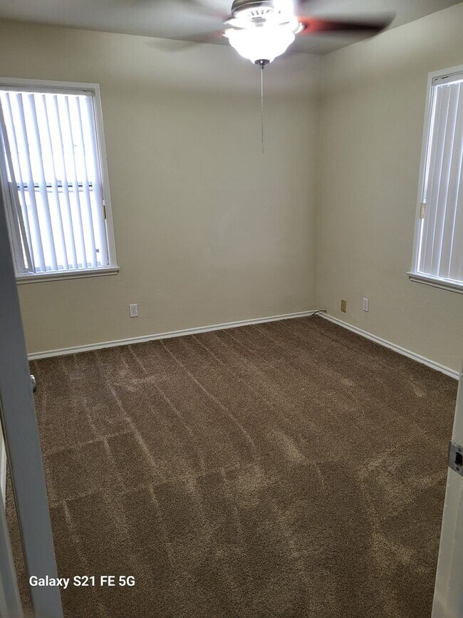 Building Photo - 2100 Cabrillo Ave