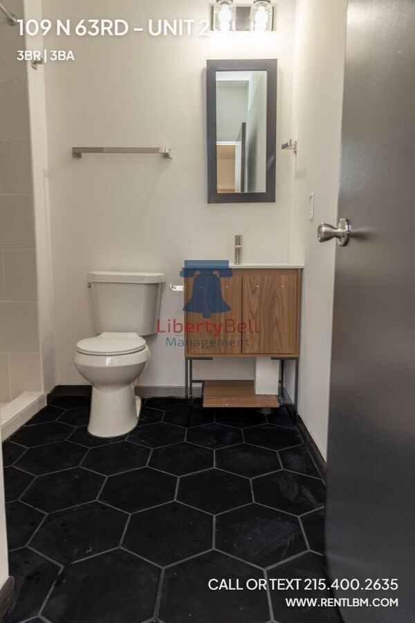 Building Photo - 109 N 63rd St