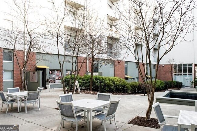 Building Photo - 620 Glen Iris Dr NE