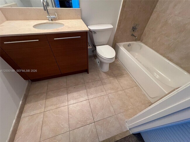 Building Photo - 2641 N Flamingo Rd