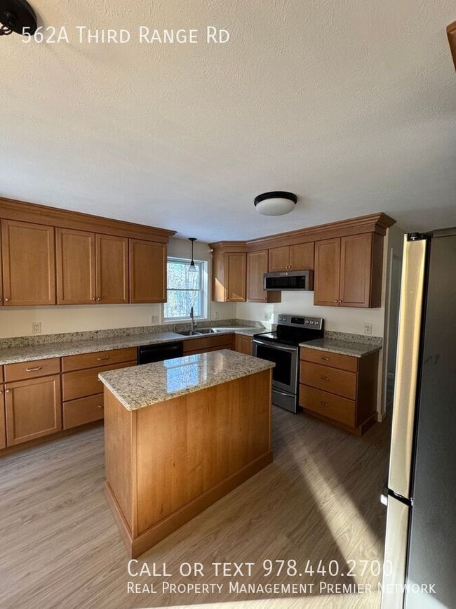 Building Photo - 562A Third Range Rd