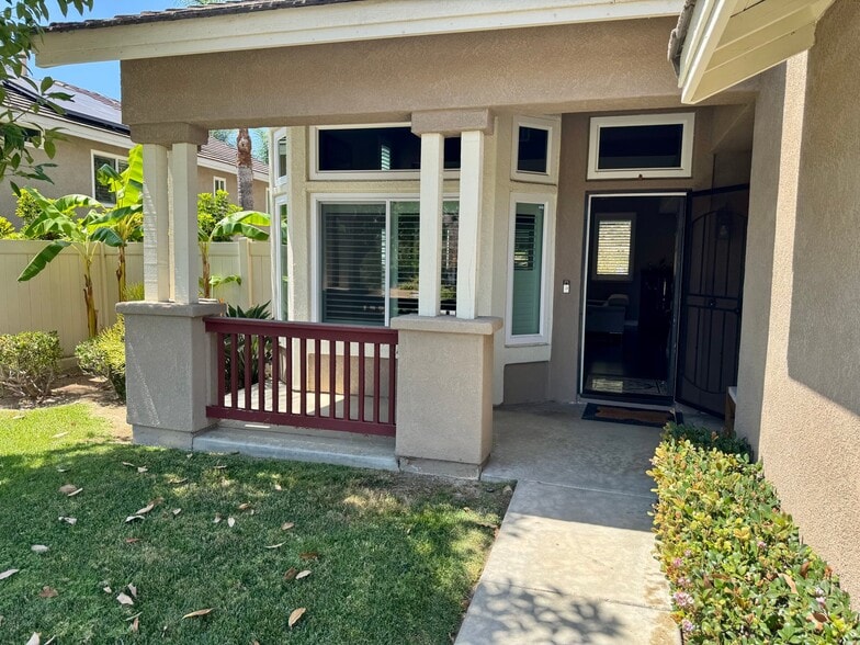 Building Photo - 7624 Pipit Pl