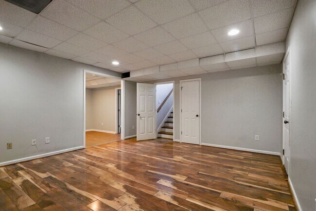Building Photo - 3153 Cahaba Park Dr