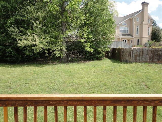 Building Photo - 534 Matthew Dr