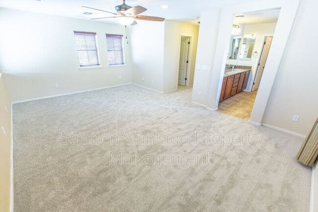 Building Photo - 1701 W Flamingo Dr