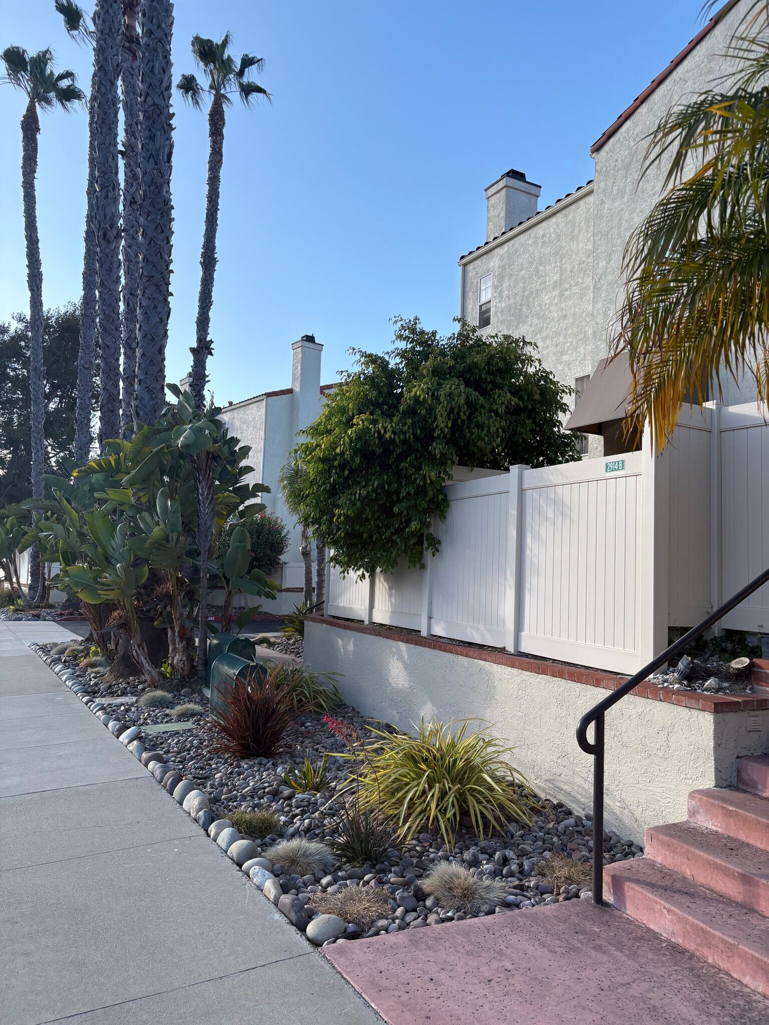 Building Photo - 2914 Luciernaga St