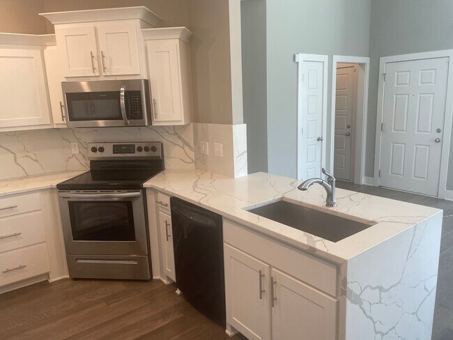 Building Photo - Newer Rental Home in Smyrna