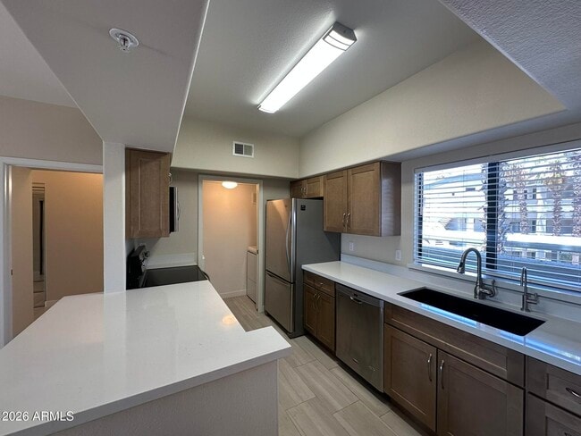 Building Photo - 10401 N Saguaro Blvd