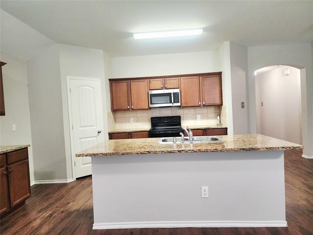 Building Photo - 1400 Cedar Hollow Dr