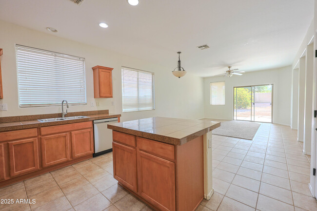 Primary Photo - 39904 N Bell Meadow Trail