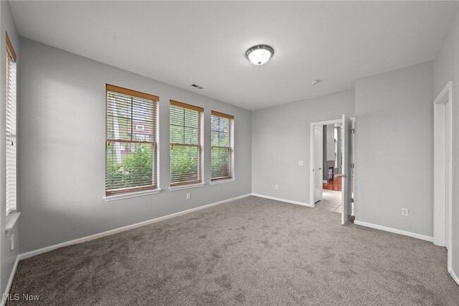 Building Photo - 3219 Euclid Heights Blvd