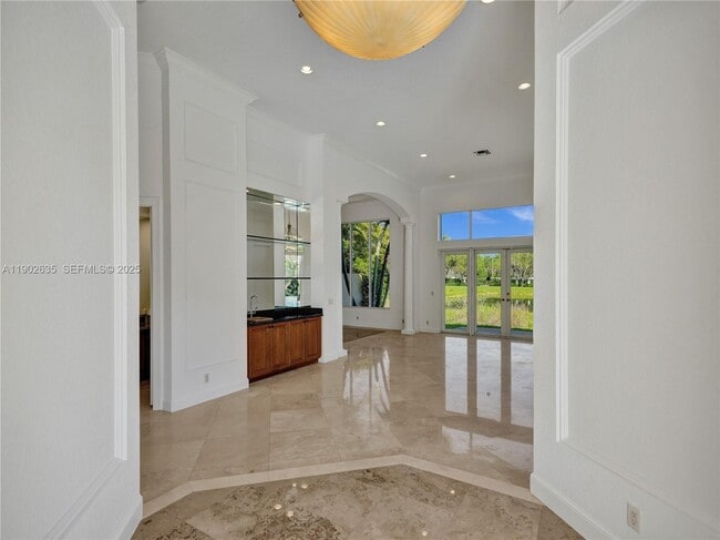 Building Photo - 16291 Bristol Pointe Dr