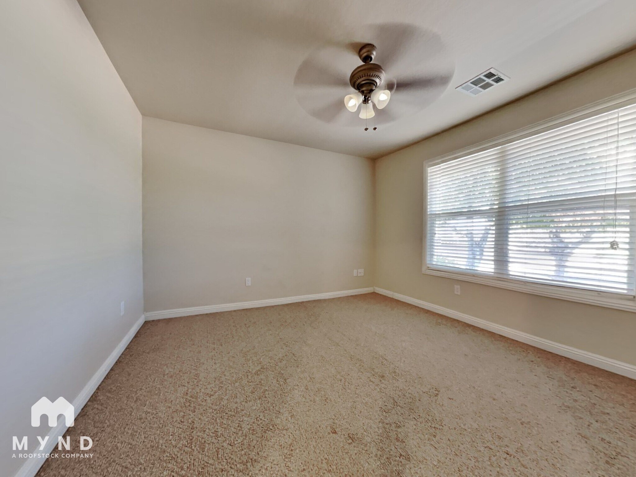 Building Photo - 14202 N Bolivar Dr