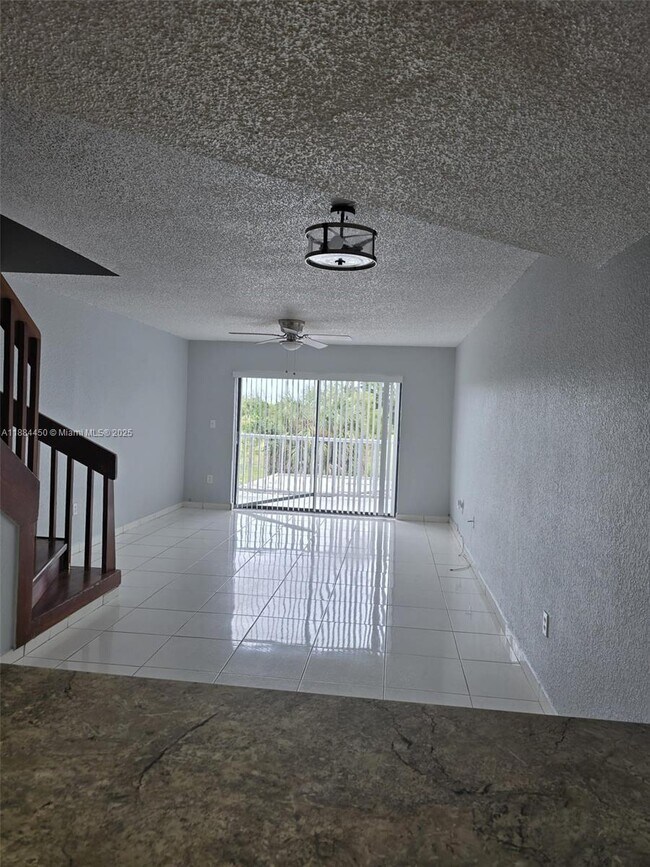 Building Photo - 210 W 68th St