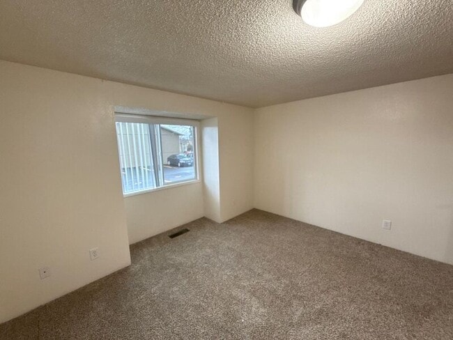 Building Photo - 678 Taybin Rd NW