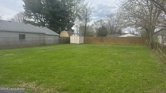 Building Photo - 6315 Red Spruce Dr