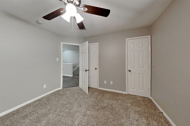 Building Photo - 7814 Pasture Spring Ln