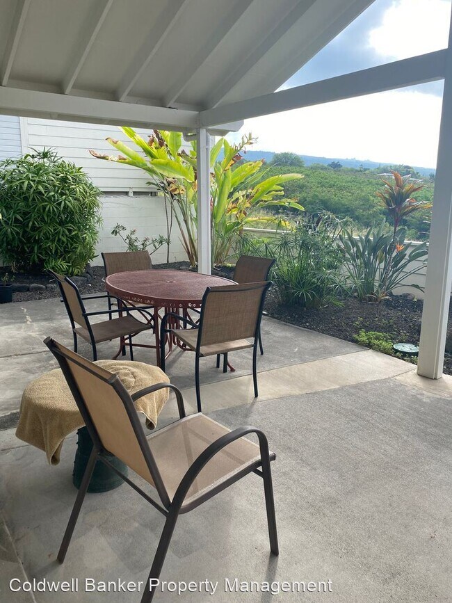 Building Photo - 2 br, 2 bath House - 75-252 Nani Kailua Dr...