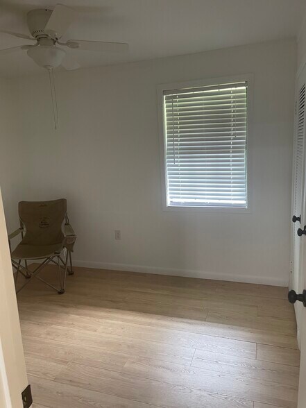 1st bedroom has 2 closets - 2310 Racine Dr
