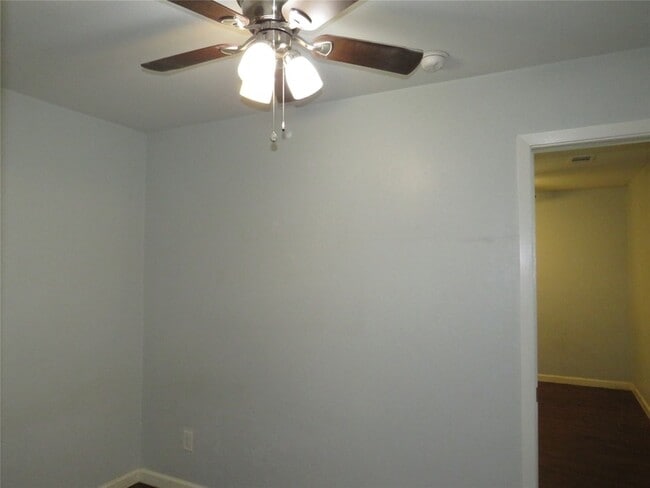 Building Photo - 1026 Thomas St