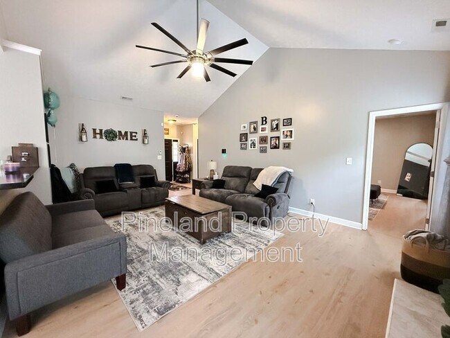 Building Photo - 229 Scarlet Oak Dr